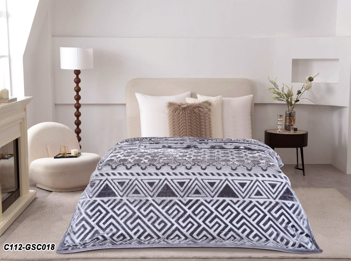 Kuscheldecke Muster Grau